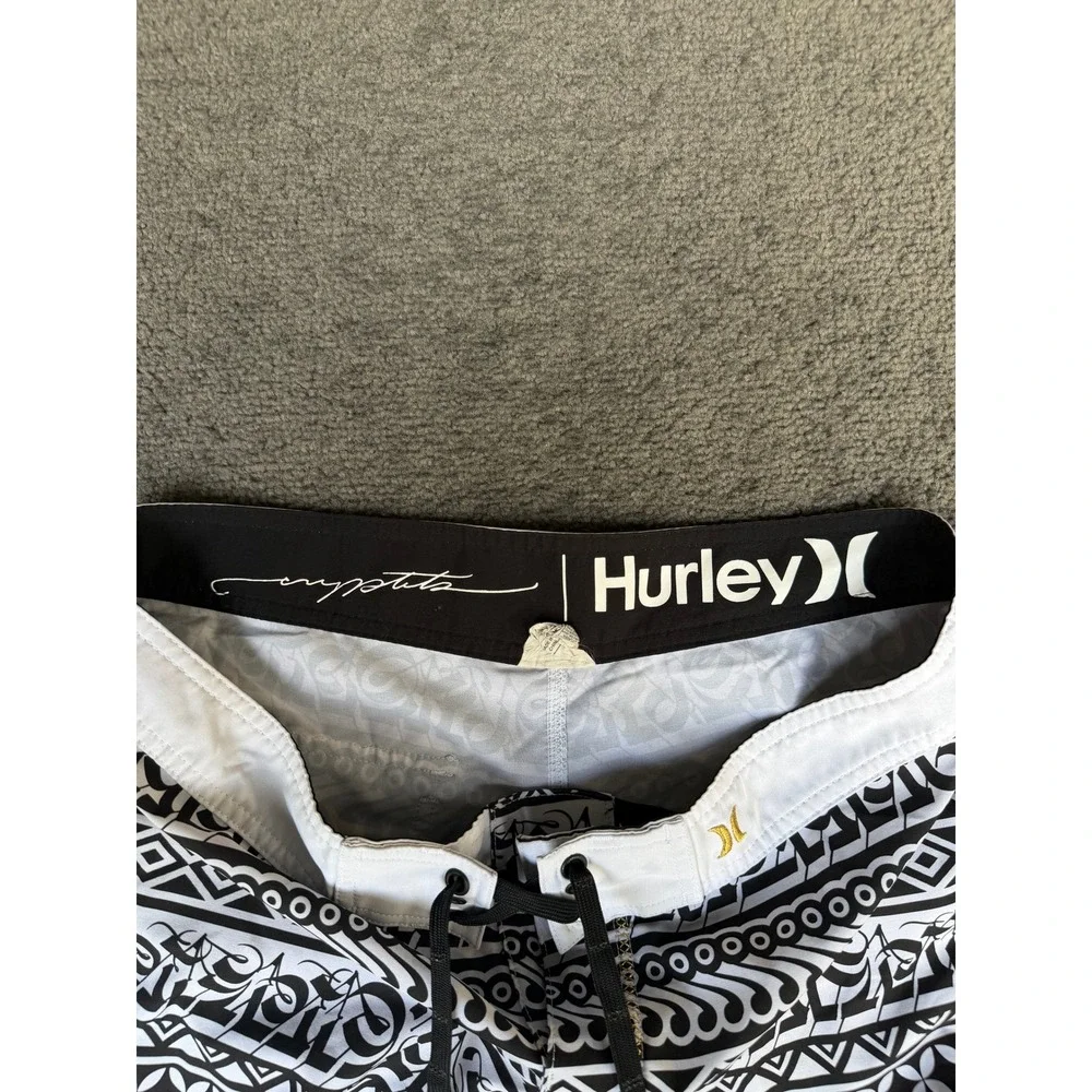 Hurley Phantom Cryptik Board Shorts Mens 33 Black White Tribal Geometric Swim